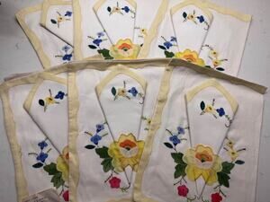 NIB Vintage 1950’s 6 Yellow Trimmed Floral Applique Placemat Napkin Set Buffums